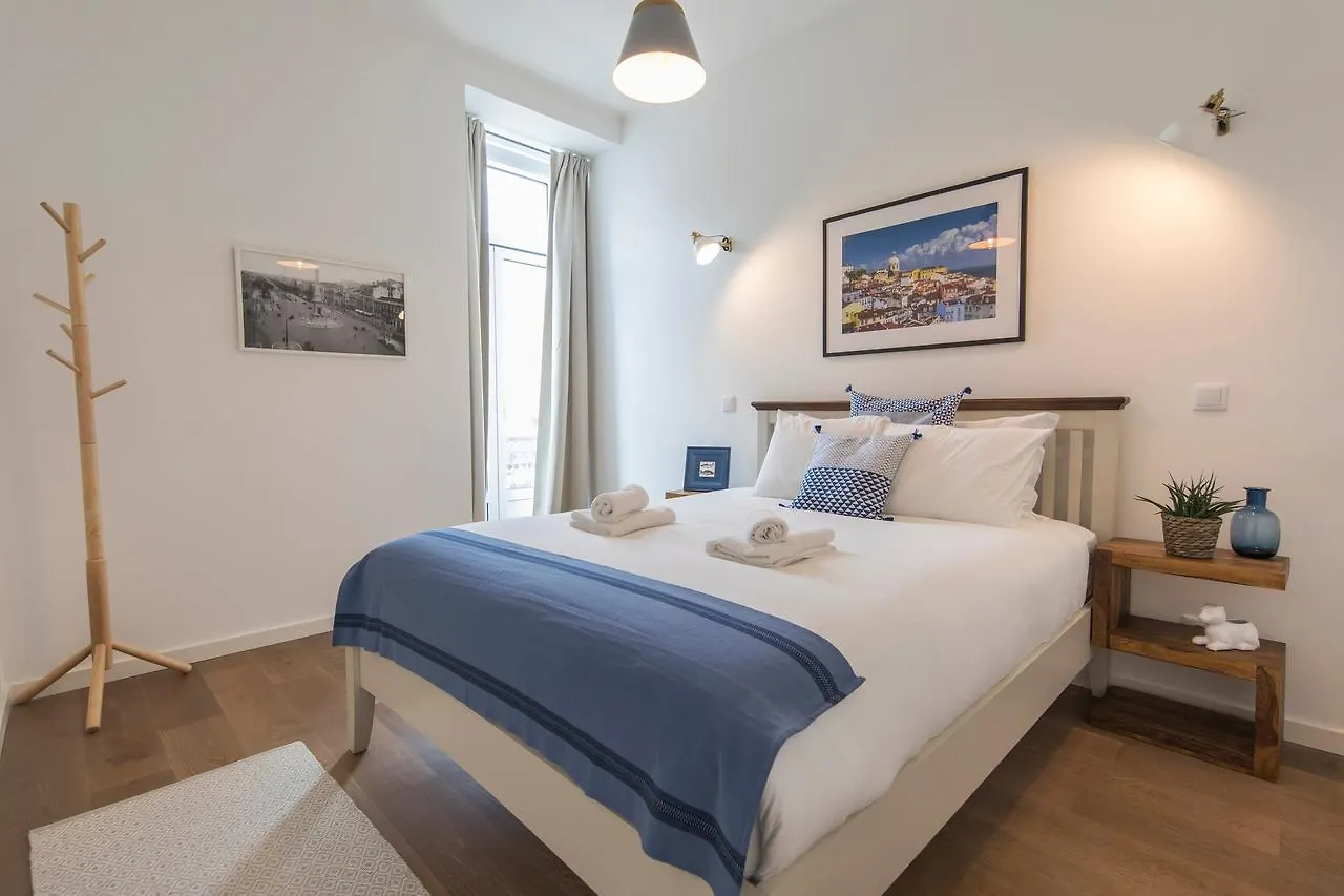 Urban Chic Apartment In The Heart Of Historic Lisboa